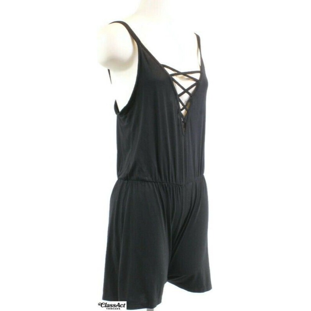 Topshop Black Romper with Cutout Sleeveless Spaghetti Strap V-NecK Neckline Sz 8